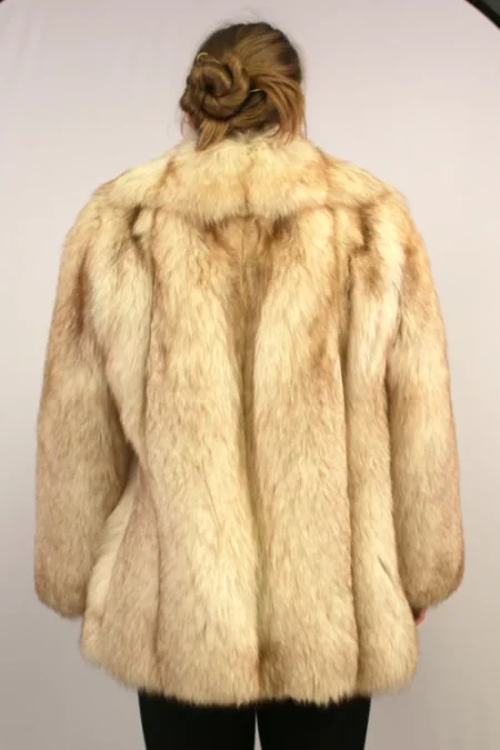 Women’s Vintage Soft Luxury Stylish Winter Warm Arctic Fox Fur Coat.
