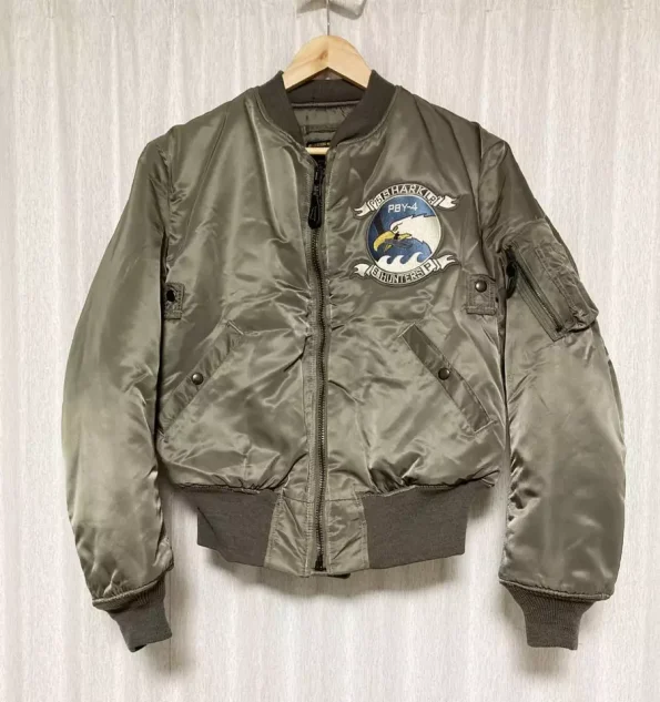 Avirex Ma-1 Shark Hunters Eagle Patch Embroidered Flight Bomber Jacket.