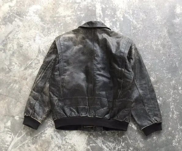 Vintage Us Air Force Type B-17 Black Leather Jacket.