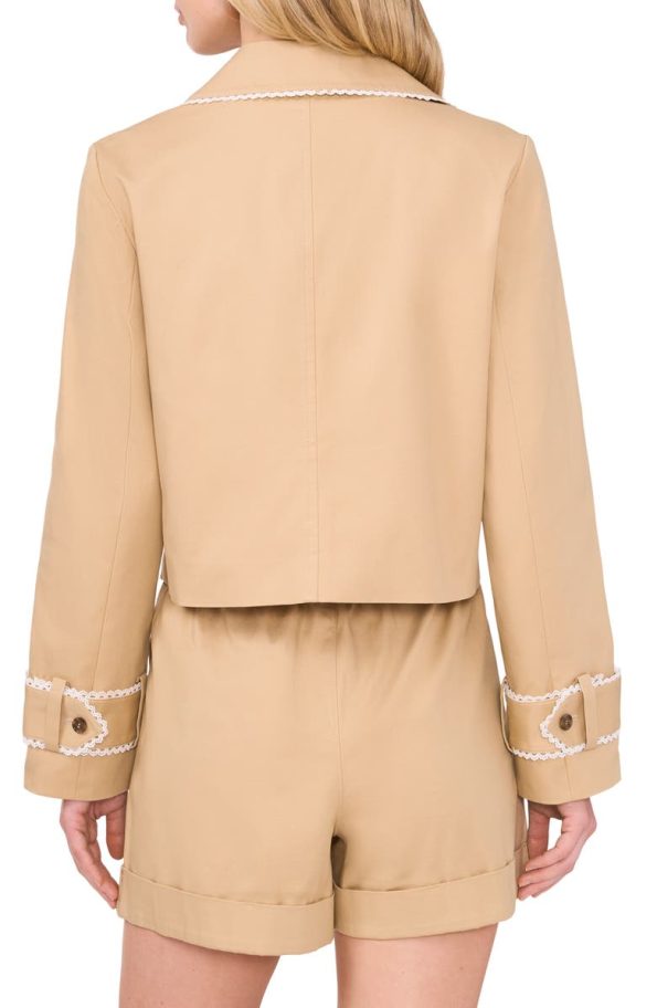 Scallop Hazelnut Beige Double Breasted Crop Coat